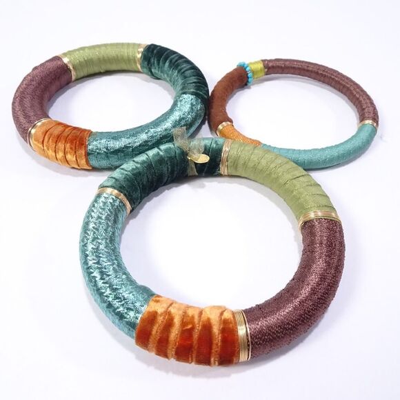 Neiman Marcus Lee Angel Women's Brass Multi Chain Charm Bracelet NWT 210 - Picture 4 of 9